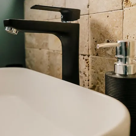 Spacious Near 別荘 ナボダリ